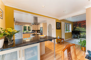 Kitchen- click for photo gallery